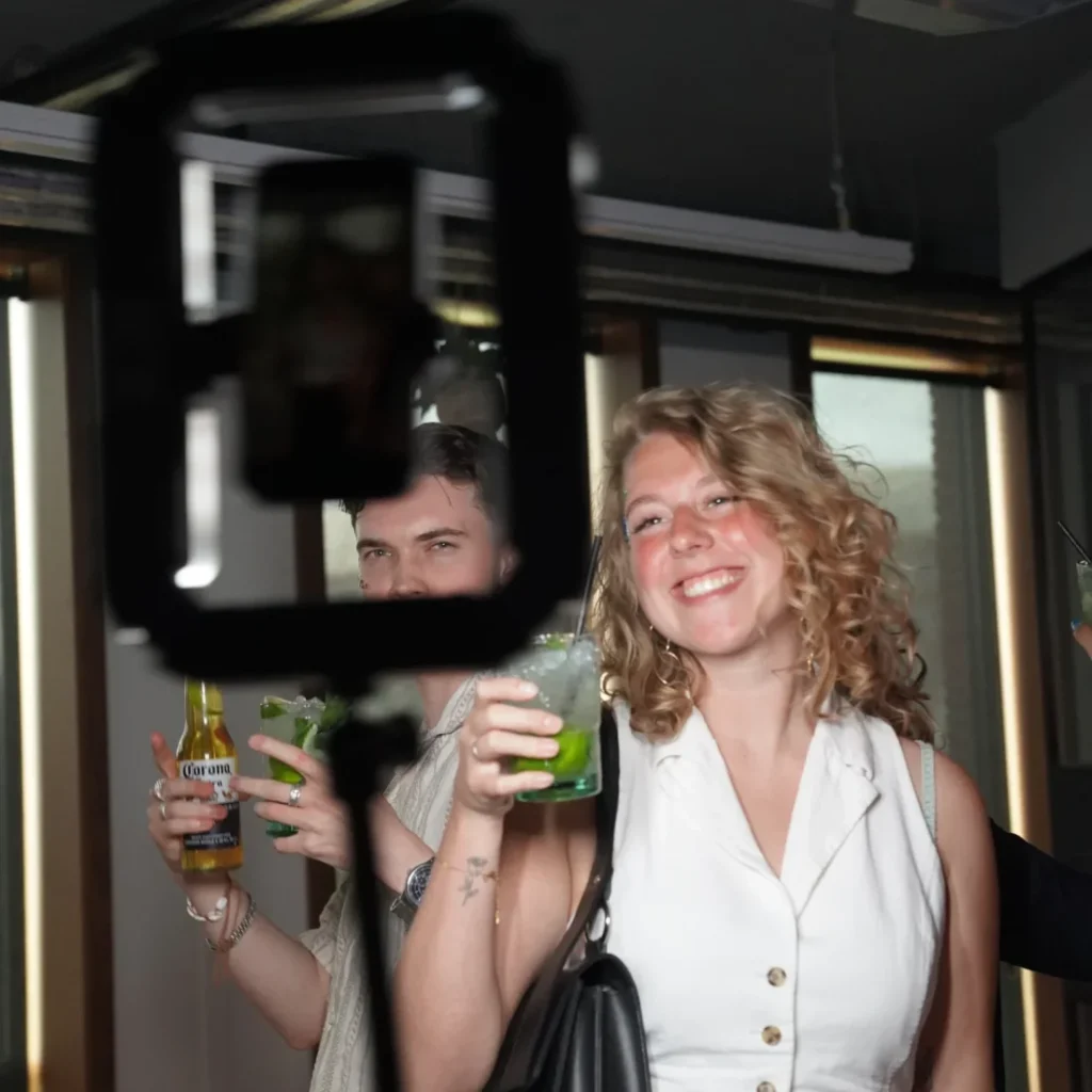 photobooth huren arnhem apeldoorn nijmegen doetinchem foto booth Fotobooth 360 foto booth magazine booth 360 photobooth 74