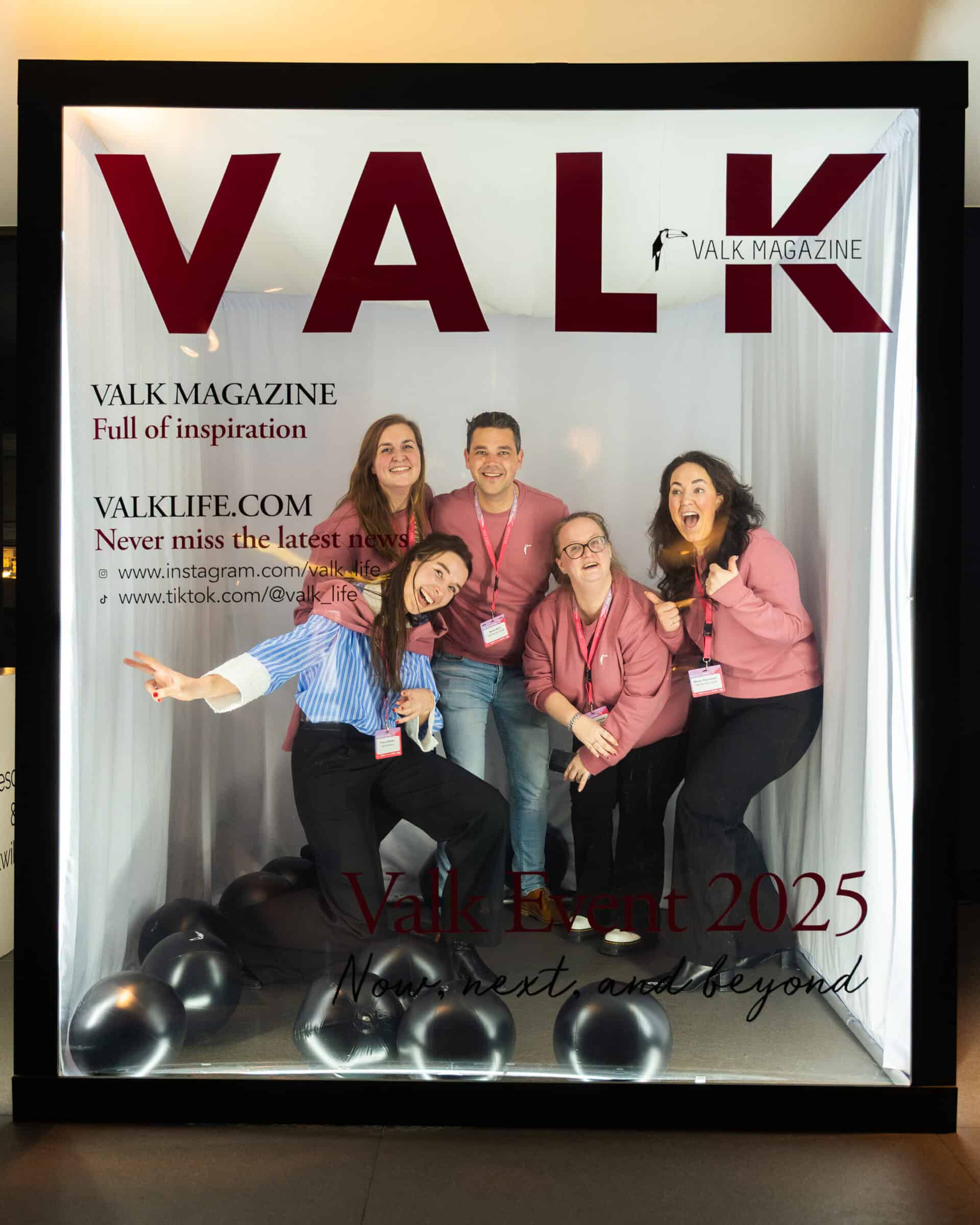 photobooth-huren-arnhem-apeldoorn-nijmegen-doetinchem-foto booth- Fotobooth – 360 foto booth-magazine booth-360 photobooth (3) photobooth-huren-arnhem-apeldoorn-nijmegen-doetinchem-foto booth- Fotobooth - 360 foto booth-magazine booth-360 photobooth